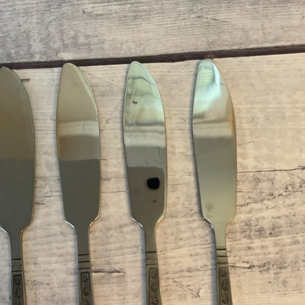 Riviera RIF4 Stainless Flatware Japan Set Of 7 Flat Butter Knives MCM Vintage